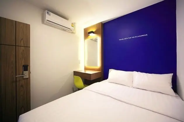 Queen Room with Shared Bathroom