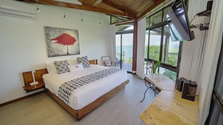 Sunset Hideaway Villa