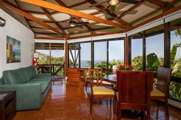 Tulemar Bungalow