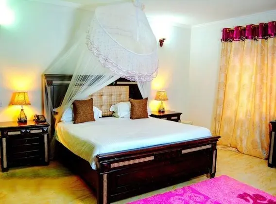 Deluxe Üç Kişilik Oda
