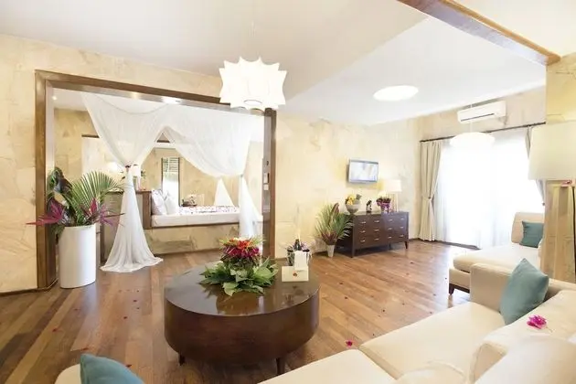 Seafront Luxury Villa with Private Pool