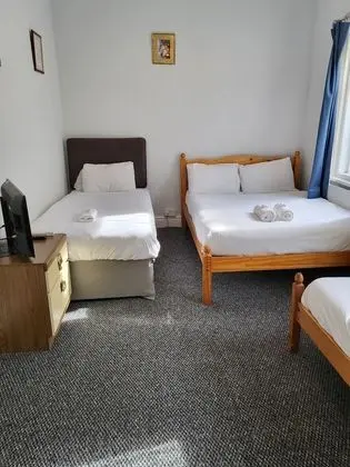 Standard Dört Kişilik Oda