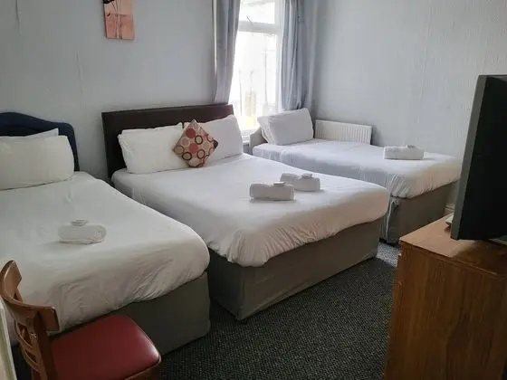 Standard Dört Kişilik Oda