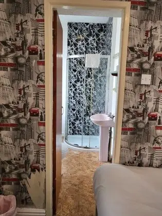 Standard Dört Kişilik Oda