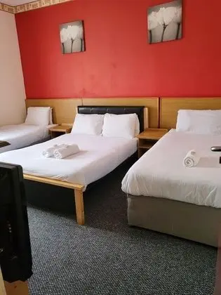 Standard Dört Kişilik Oda