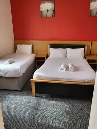 Standard Dört Kişilik Oda