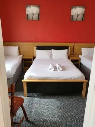 Standard Dört Kişilik Oda