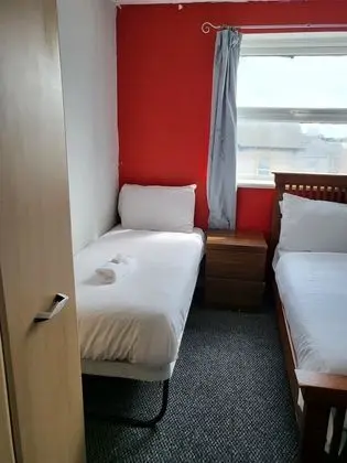 Standard Üç Kişilik Oda