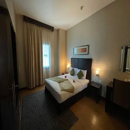 Apartment 1 Bedroom, Creek View