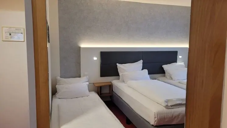Standard Oda, 3 Tek Kişilik Yatak