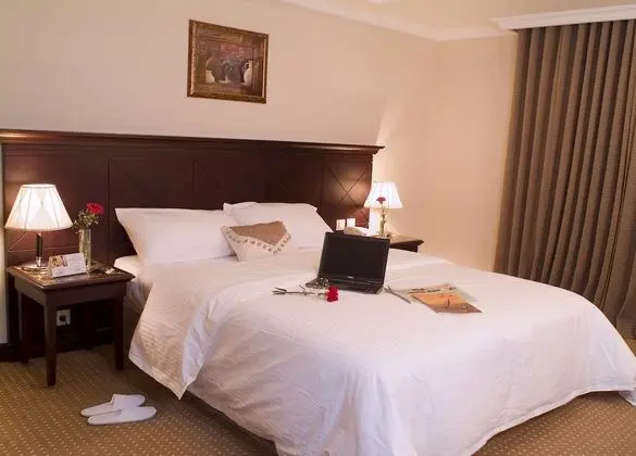 2 Bed Room  (Executive Suite)