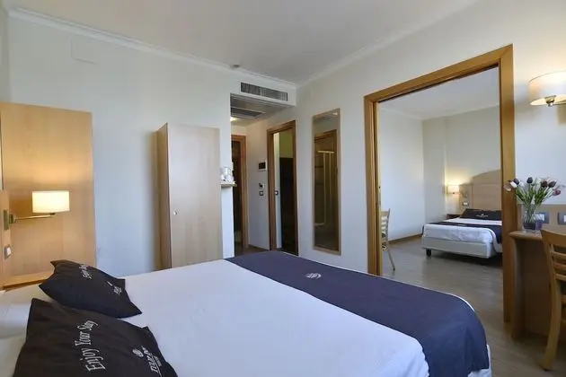 Standard Oda, 2 Çift Kişilik Yatak