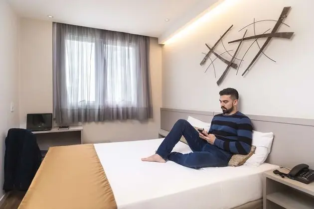 Apart Daire, 1 Büyük (Queen) Boy Yatak
