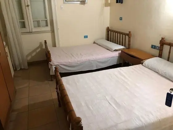 Basic Tek Büyük veya İki Ayrı Yataklı Oda