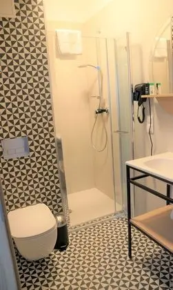 Apart Daire, 1 Büyük (Queen) Boy Yatak ve Çekyat