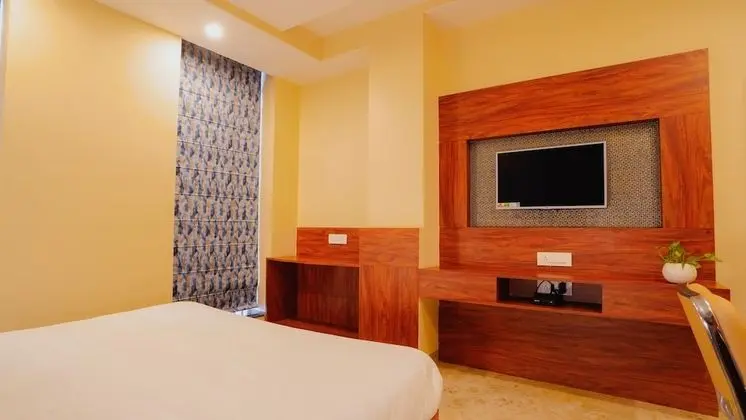 Deluxe Tek Büyük Yataklı Oda