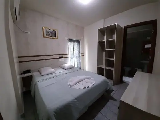 Tek Büyük Yataklı Oda