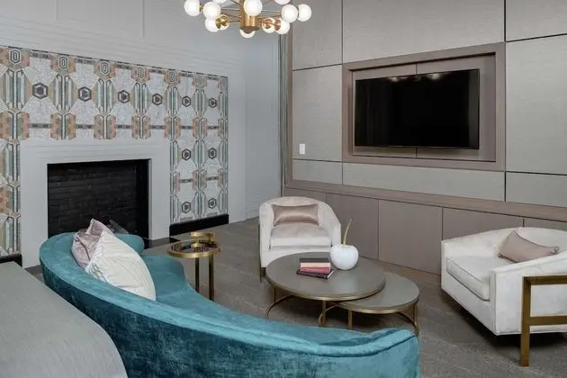 Süit, 1 En Büyük (King) Boy Yatak, Business Dinlenme Salonu Kullanımı (Petite Lounge)