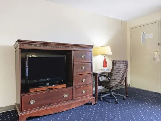 Çift ​​kişilik Deluxe King Bed