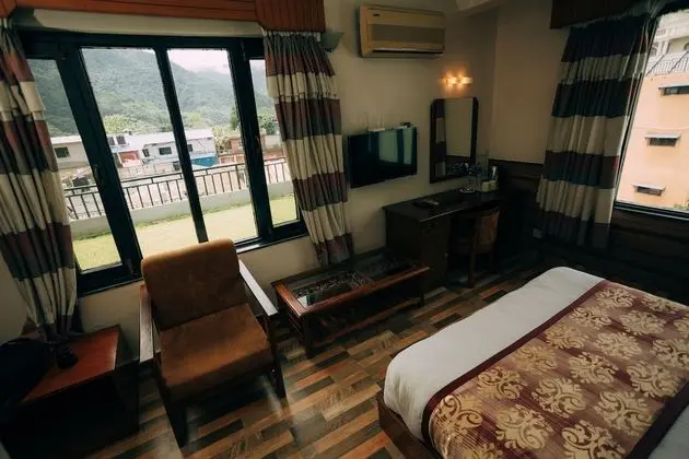 Luxury Tek Büyük veya İki Ayrı Yataklı Oda