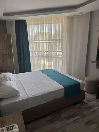 https://images.odamax.com/img/1920x1080/odamax/image/upload/T_m_Palace_Otel_202511220241330_Double_oda_2.jpeg
