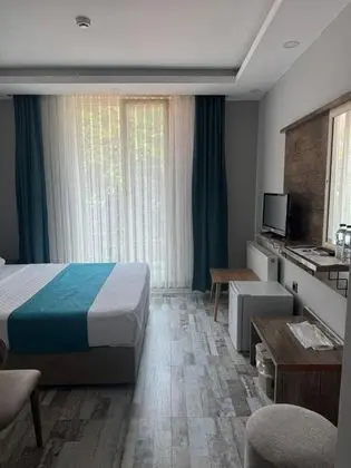 https://images.odamax.com/img/1920x1080/odamax/image/upload/T_m_Palace_Otel_202511220241332_Double_oda.jpeg