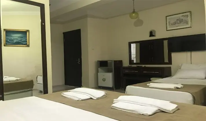 Standart 3 Kişilik Balkonlu