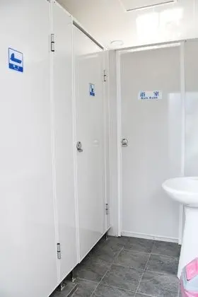 Comfort Stüdyo, Ortak Banyo