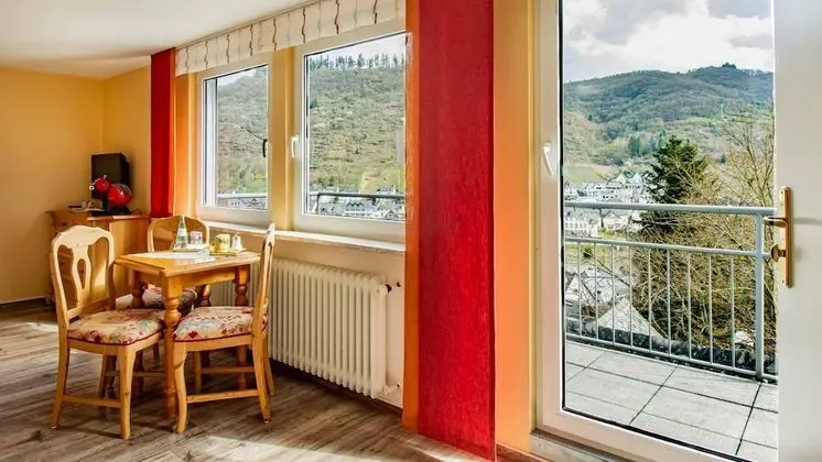 Panoramic Oda, 1 Büyük (Queen) Boy Yatak ve Çekyat, Balkon, Nehir Manzaralı