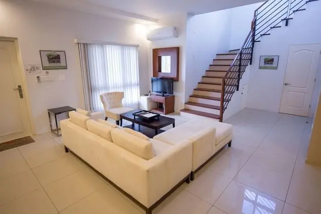 Üç Yatak Odalı Villa
