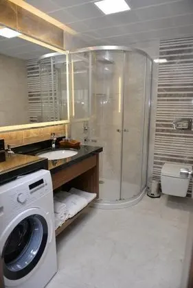 Apartment, Şehir Manzaralı