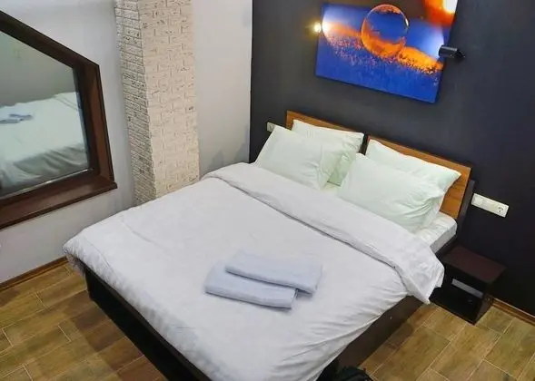 Standard Tek Büyük Yataklı Oda
