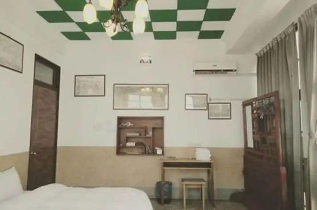 Dört Kişilik Oda, Ortak Banyo