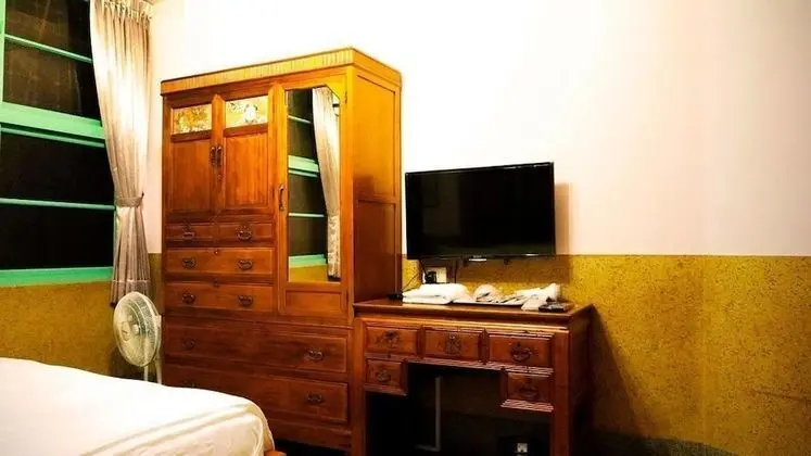Tek Büyük Yataklı Oda, Ortak Banyo
