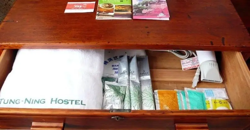 Üç Kişilik Oda, Ortak Banyo