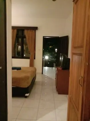 Standard Tek Büyük Yataklı Oda (With AC)
