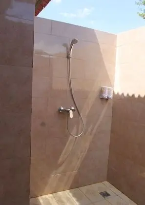 Deluxe Villa, Sigara İçilmez