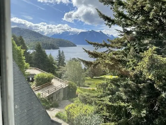 Superior Oda, Göl Manzaralı