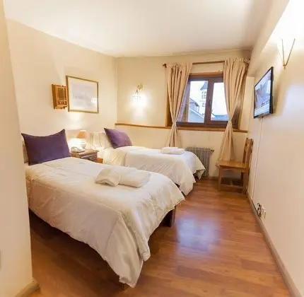 Economy Tek Büyük veya İki Ayrı Yataklı Oda, 1 Çift Kişilik veya 2 Tek Kişilik Yatak, Banyolu/Duşlu