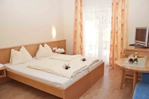 Deluxe Tek Büyük Yataklı Oda, Veranda, Dağ Manzaralı