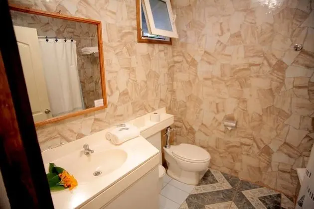Dört Kişilik Oda, Bahçe Manzaralı
