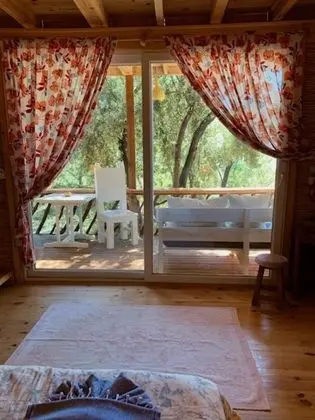 Villa, Deniz ve Dağ Manzaralı, Balkonlu