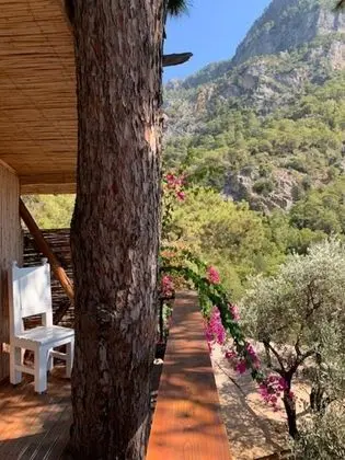 Villa, Deniz ve Dağ Manzaralı, Balkonlu