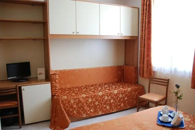 Standard Tek Büyük veya İki Ayrı Yataklı Oda