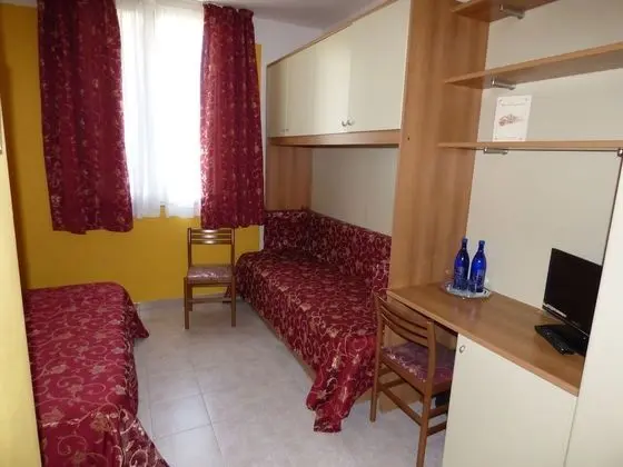 Standard Tek Büyük veya İki Ayrı Yataklı Oda