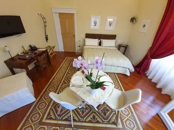 Deluxe Tek Büyük veya İki Ayrı Yataklı Oda, Balkon
