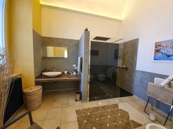 Deluxe Tek Büyük veya İki Ayrı Yataklı Oda, Balkon