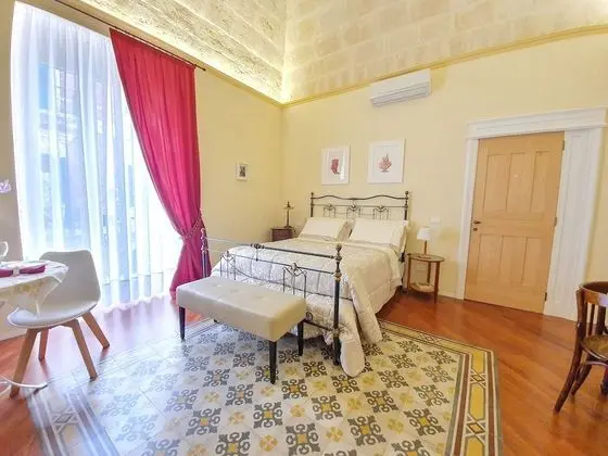Deluxe Tek Büyük Yataklı Oda, Balkon