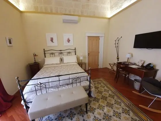 Deluxe Tek Büyük Yataklı Oda, Balkon