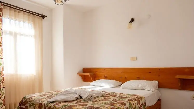 Verandalı Giriş Apart 1+1